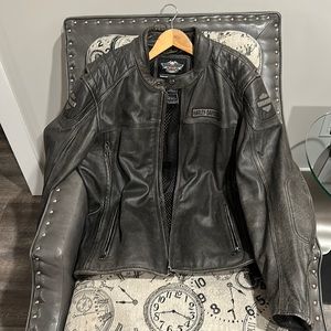 Men’s a leather jacket